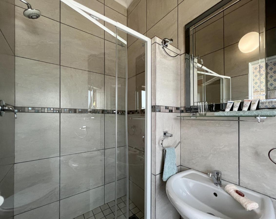 Voelroepersfontein Otel Albertinia Dış mekan fotoğraf